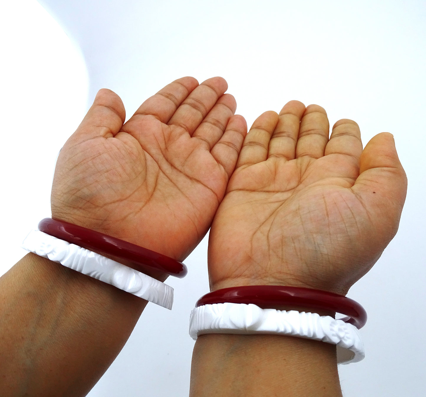 Centorganic Chur Sankha Pola bangles for women, a pair of original sankha and bengali pola (Design code: CSAPO85)