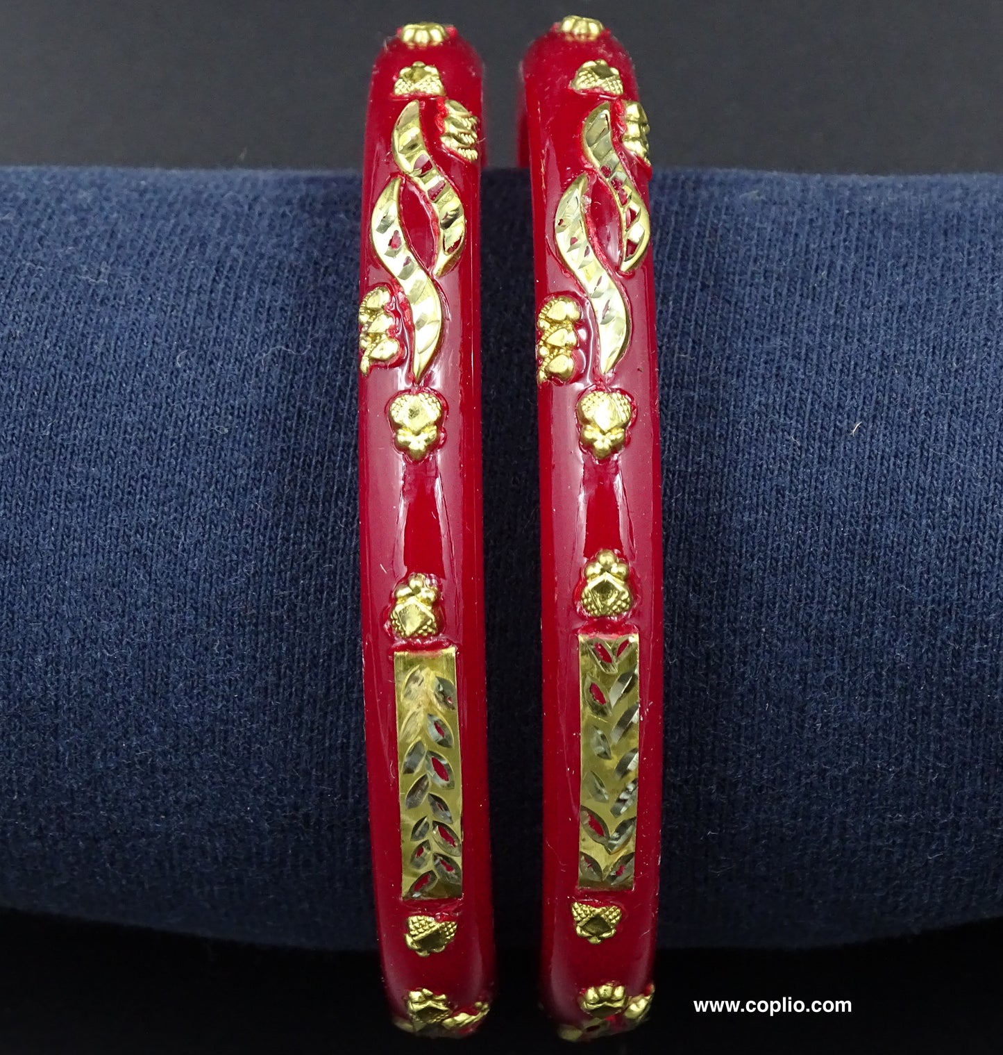 Red Pola Bangle Gold Plated, Design: 8MMSS