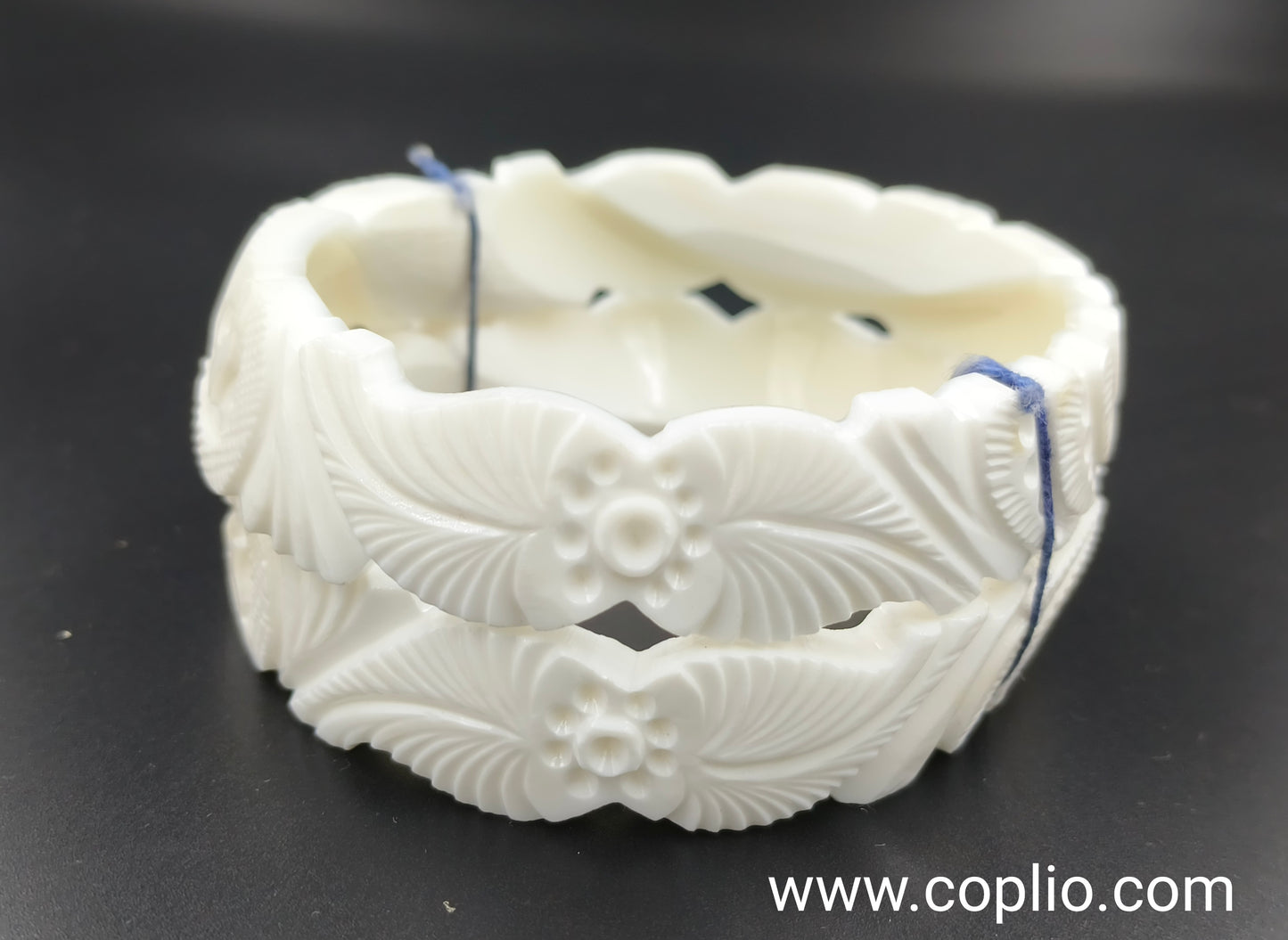 Centorganic Mota Sakha Bangle for women, Floral with Peacock Design, One pair of thick conch shell bangle (Design Code: CMS04)